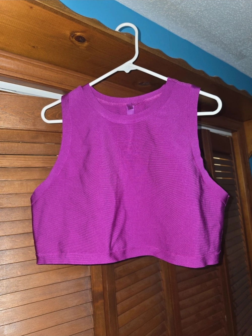 SKIMS Sleeveless Crop Tank Top - Magenta